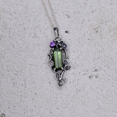 Pierścionek z Prostokątnym Kamieniem